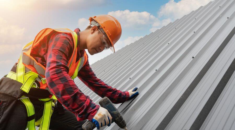 Owens Corning roofing contractor in Lake Park, IA